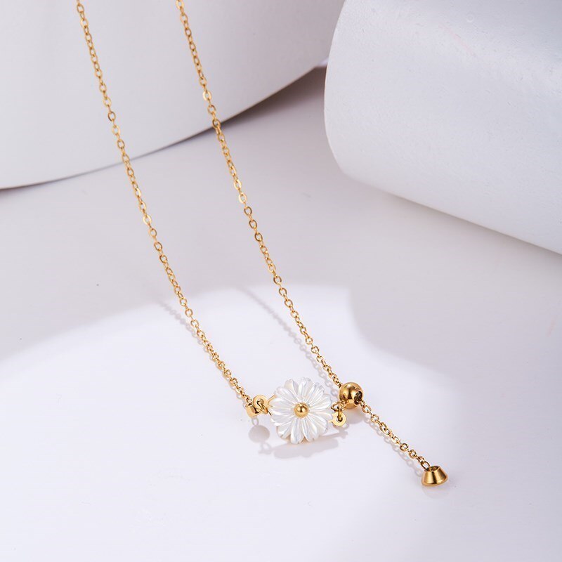 Change Better Stainless Steel Jewelry For Women Natural White Shell Carved Daisy Flower Pendant Necklace Gold Color Chain Choker