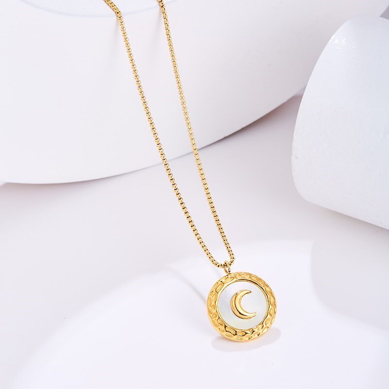 Change Better Natural Shell Exquisite Moon Collar Neckalce Women Trendy Gold Color Stainless Steel Chain Collane Donna Statement