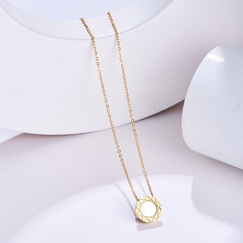 Change Better Double-Sided Circle Natural White Shell Pendant Necklace Women Stainless Steel Classic Jewelry Chain Choker Gifts